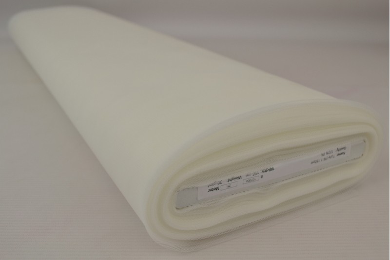 Tulle Ignifugé 150 tulle ignifuge 150 cm de large blanc cassé, rouleau