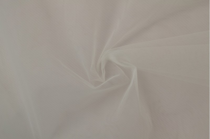Tulle Ignifugé 150 tulle ignifuge 150 cm de large blanc cassé