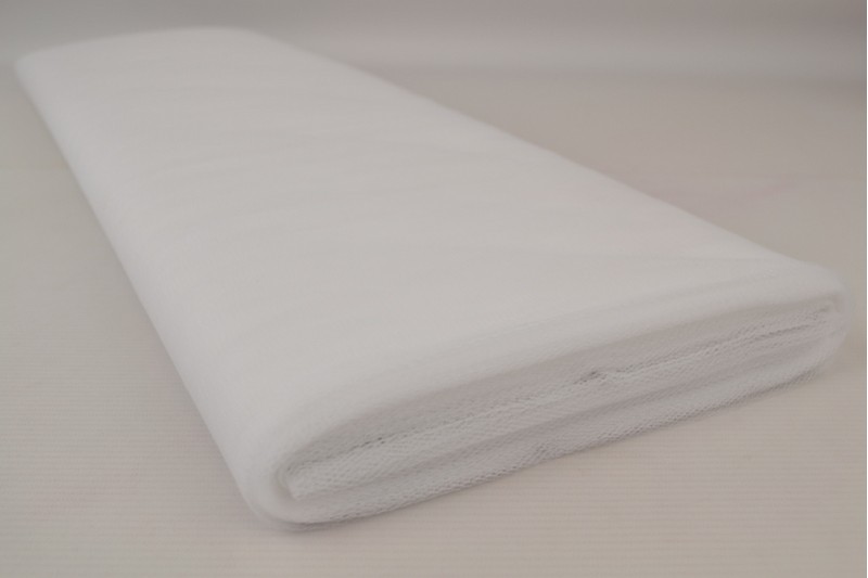 Tulle Ignifugé 150 tulle ignifuge 150 cm de large blanc, rouleau