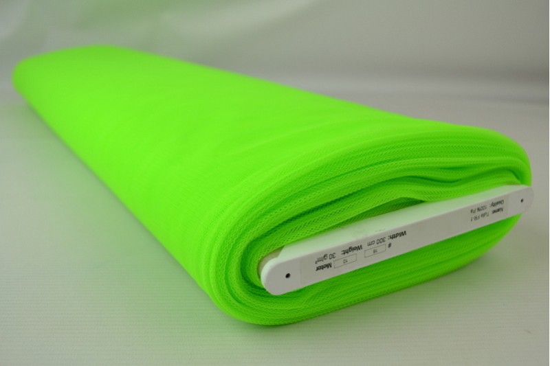 Tulle Non-Feu 300 tulle ignifuge 300 cm de large vert fluo, rouleau