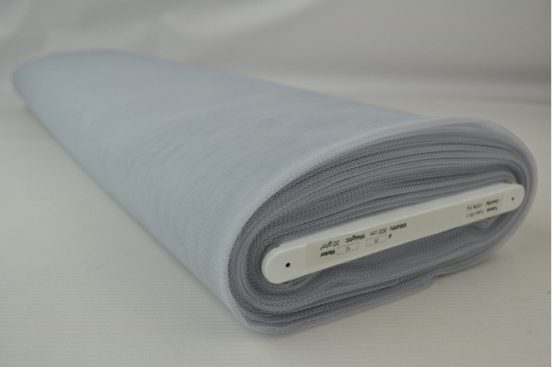 Tulle Non-Feu 300 tulle ignifuge 300 cm de large gris argent, rouleau