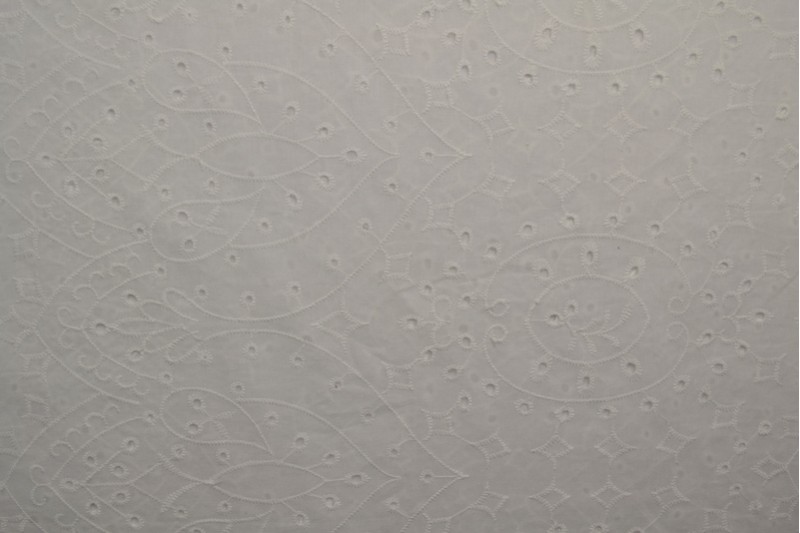 Broderie de Coton blanc (motif 06)