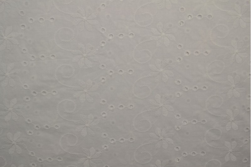 Broderie de Coton blanc (motif 10)