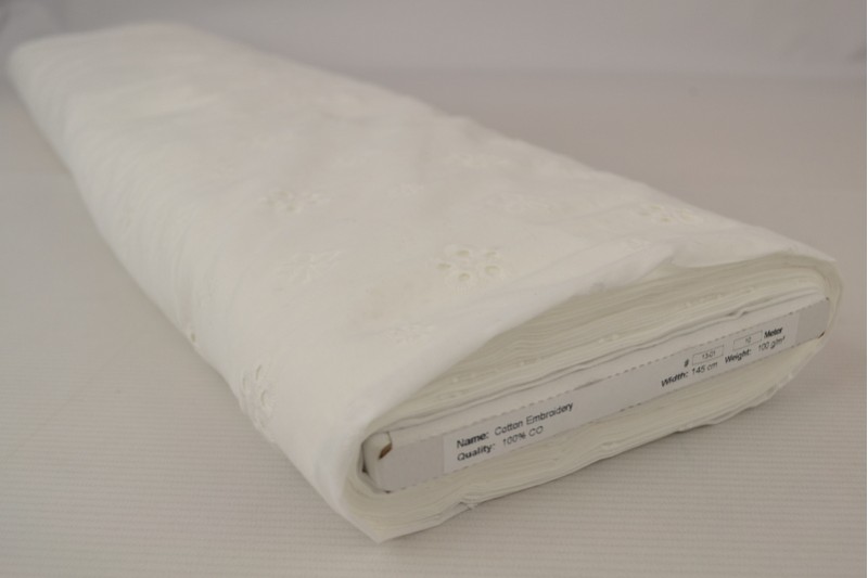 Broderie de Coton blanc (motif 13), rouleau