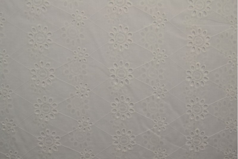 Broderie de Coton blanc (motif 14)