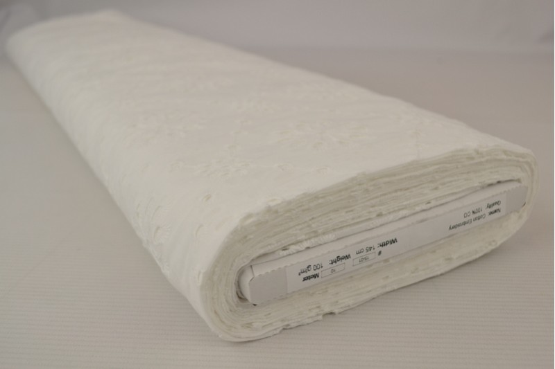 Broderie de Coton blanc (motif 15), rouleau