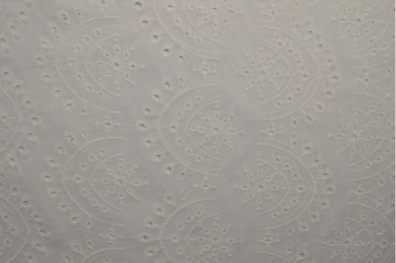 Broderie de Coton blanc (motif 16)