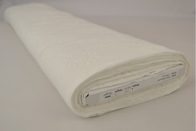 Broderie de Coton blanc (motif 17), rouleau