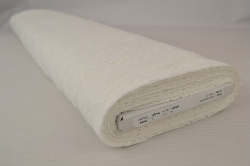 Broderie de Coton blanc (motif 18), rouleau