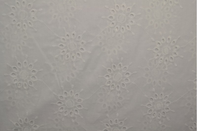 Broderie de Coton blanc (motif 19)