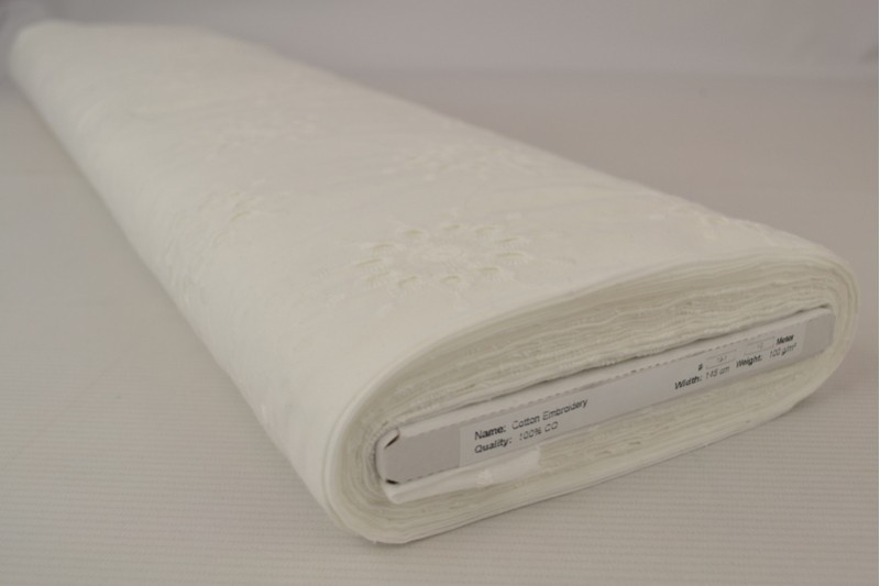 Broderie de Coton blanc (motif 19), rouleau
