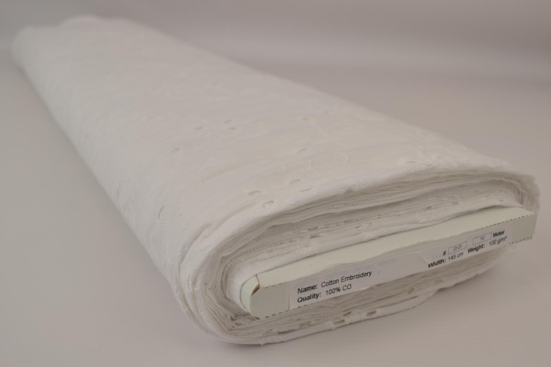 Broderie de Coton blanc (motif white 01), rouleau
