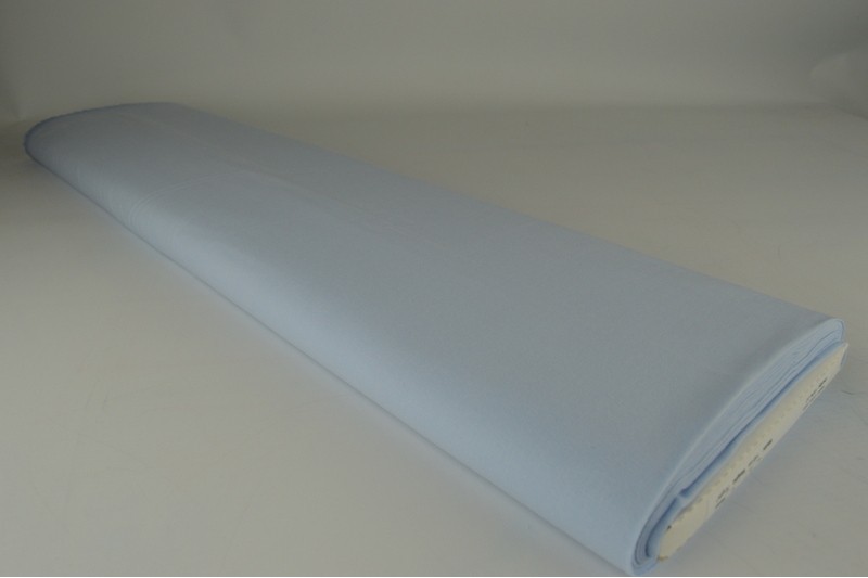 Voile de coton bleu bébé, rouleau