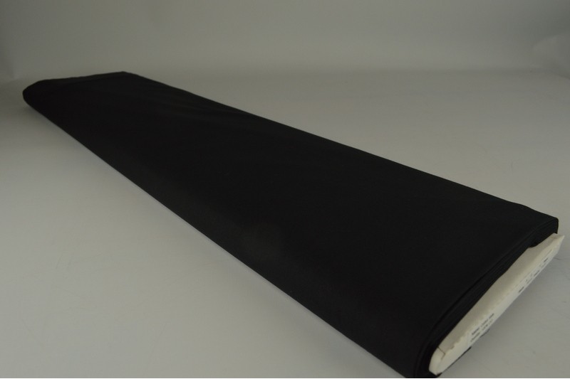 Voile de coton noir, rouleau