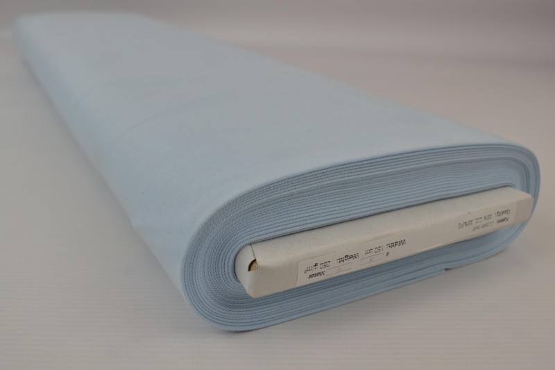 Coton sergé bleu bébé, rouleau