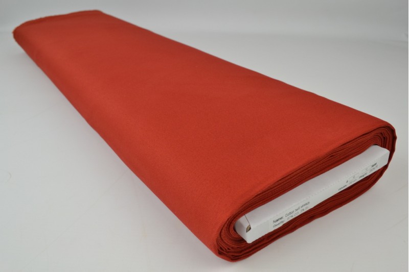 Sergé de coton Stretch cuivre, rouleau