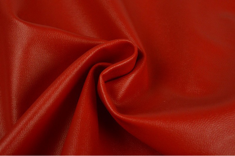 Similicuir rouge