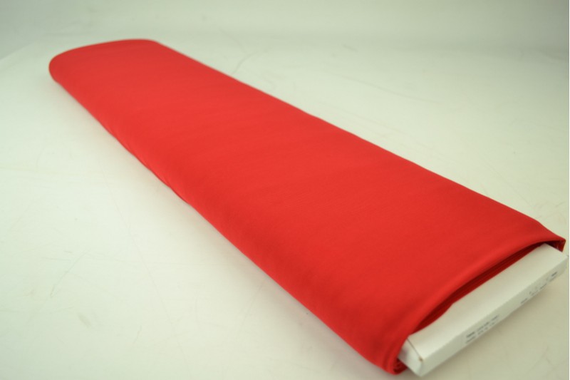 Tulle Lycra rouge, rouleau