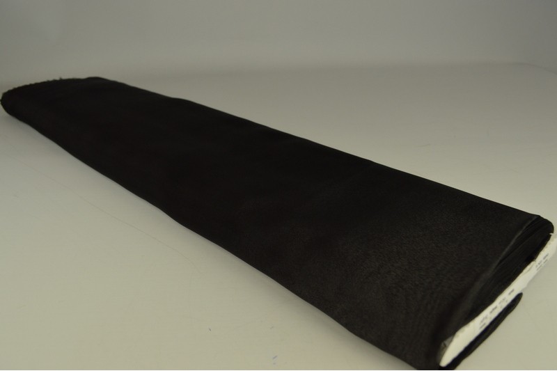 Organza noir, rouleau