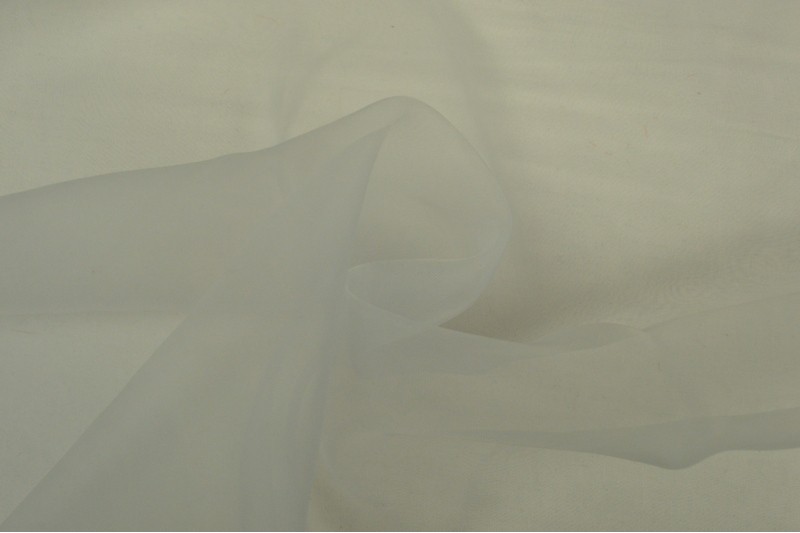 Organza gris argenté
