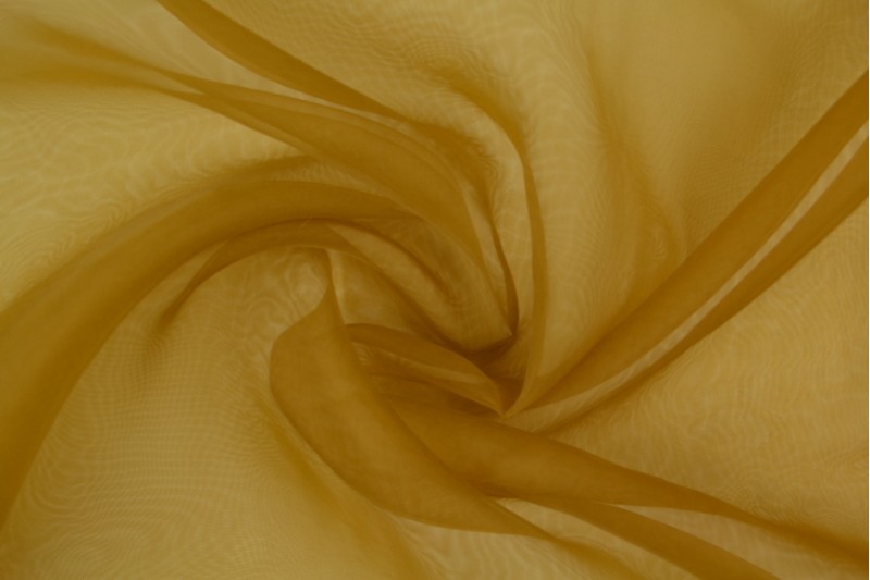 Organza jaune ocre foncé