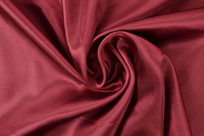 2 mètres satin rouge bordeaux