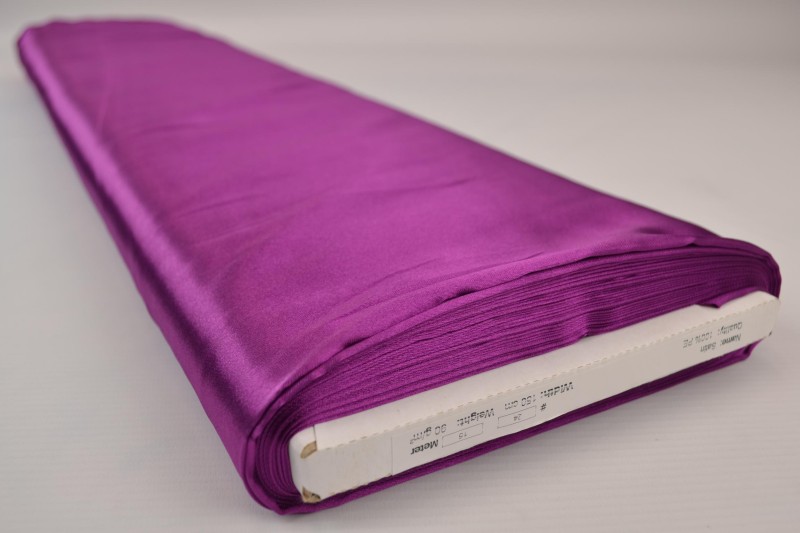 Satin de Polyester satin cassis, rouleau