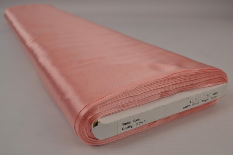 Satin de Polyester satin rose saumon, rouleau