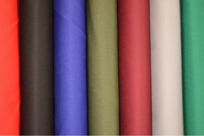 Coton sergé — tissu sergé de coton au rouleau