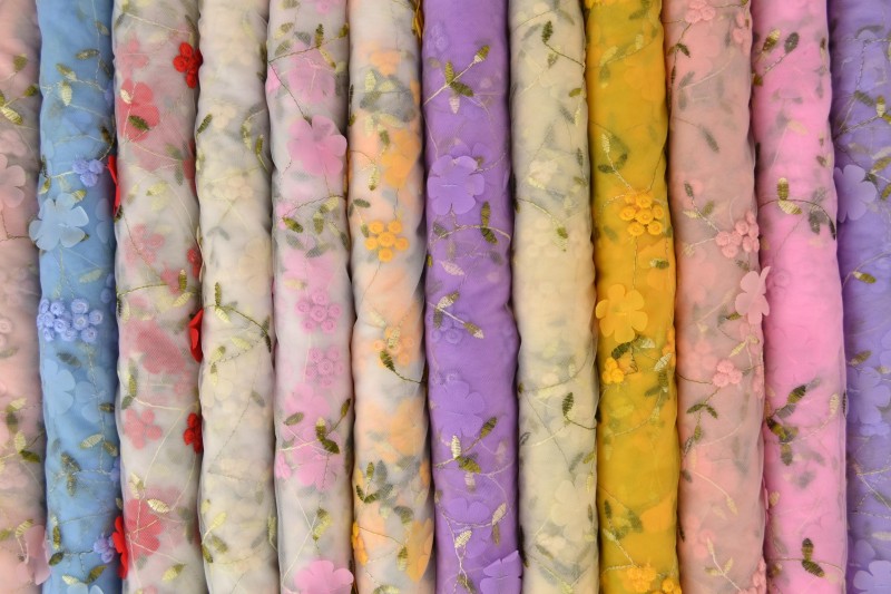 Mesh Floral — tissu mesh au rouleau