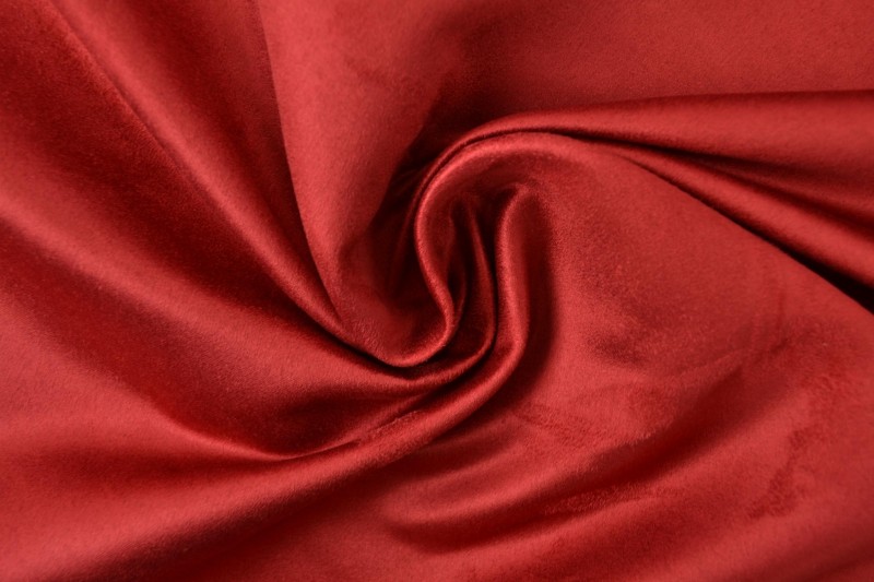 Suédine rouge foncé