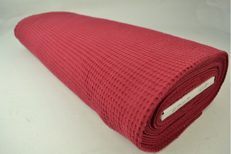 Gaufrette tissu p01 rouge, rouleau