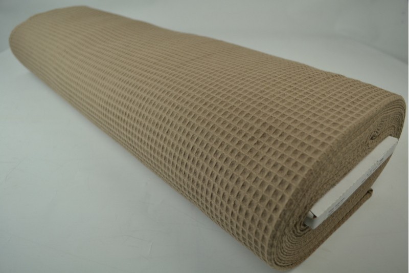 Gaufrette tissu taupe, rouleau
