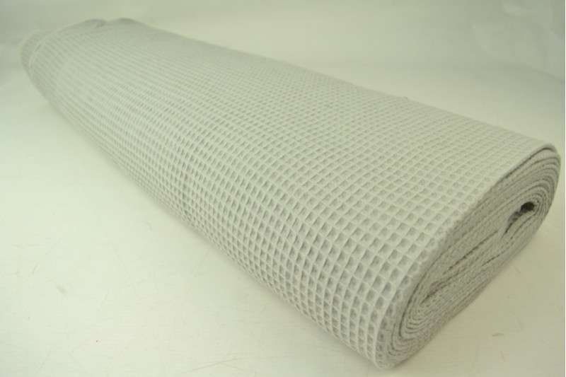 Gaufrette tissu gris argenté, rouleau